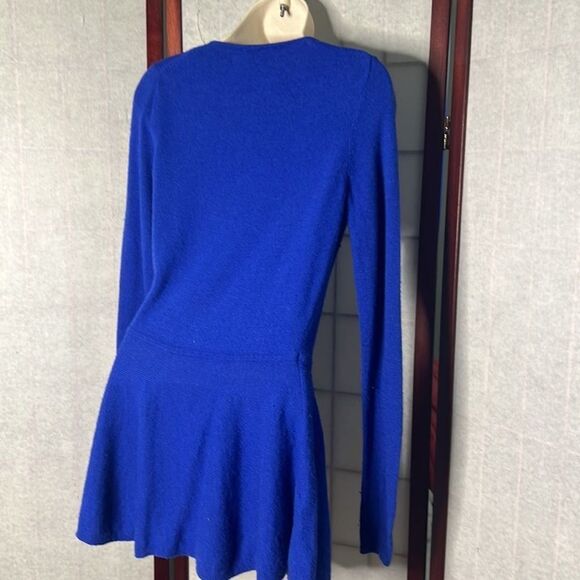 ANN TAYLOR ITALIAN YARN COBALT BLUE PEPLUM SWEATER XS‎ - Picture 2 of 7